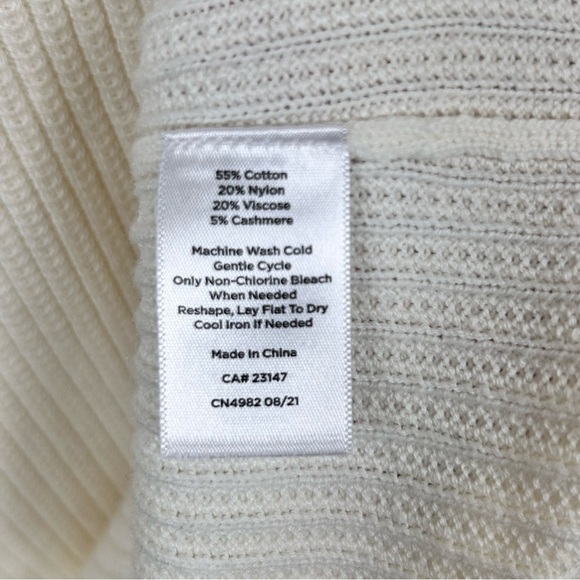 Talbots cotton-blend tennis sweater, M, vneck, cream, Classic Preppy Summer - Picture 8 of 8